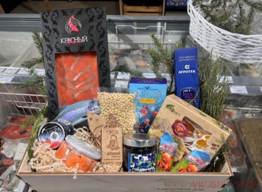 Камчатский подарочный набор &quot;Четвёртый&quot; — Интернет-магазин доставки продуктов и воды ВКУСНЫЙ