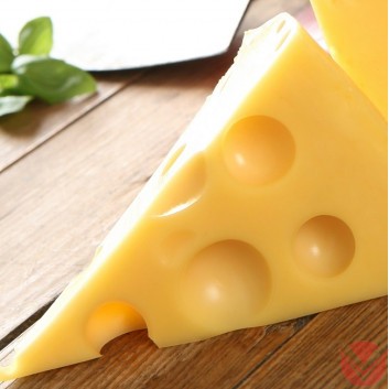 Сыр Маасдам 0,5 кг фото 1 — Интернет-магазин доставки продуктов и воды ВКУСНЫЙ